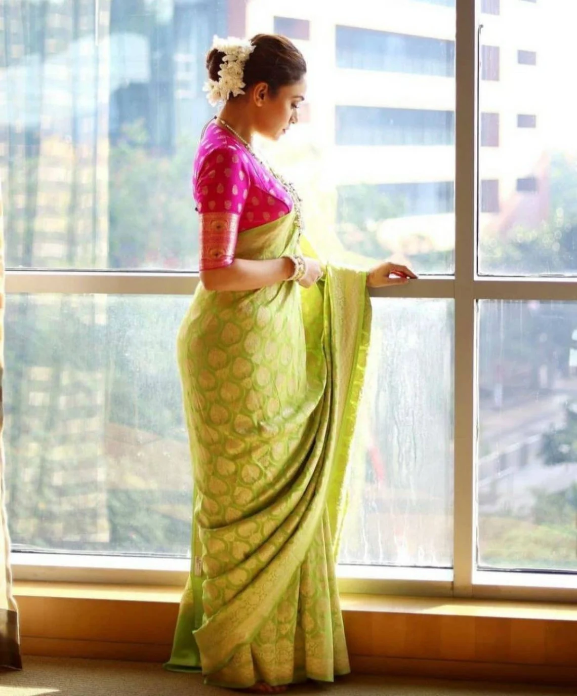 Attractive Light Green Cotton Silk Saree With Flaunt Blouse Piece